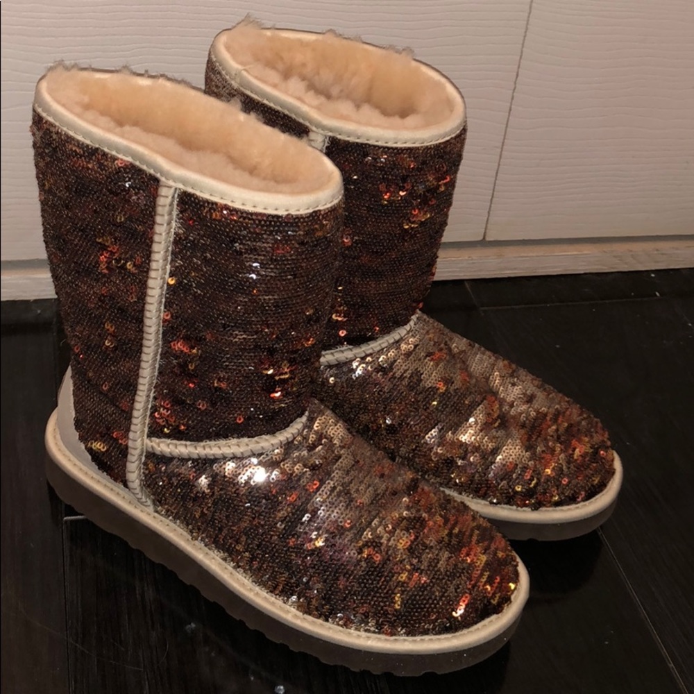 UGG Short Sparkles Boots
